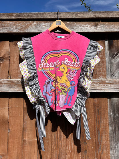 Sesame Street Frilled Tabard top SIZE 8-10-12