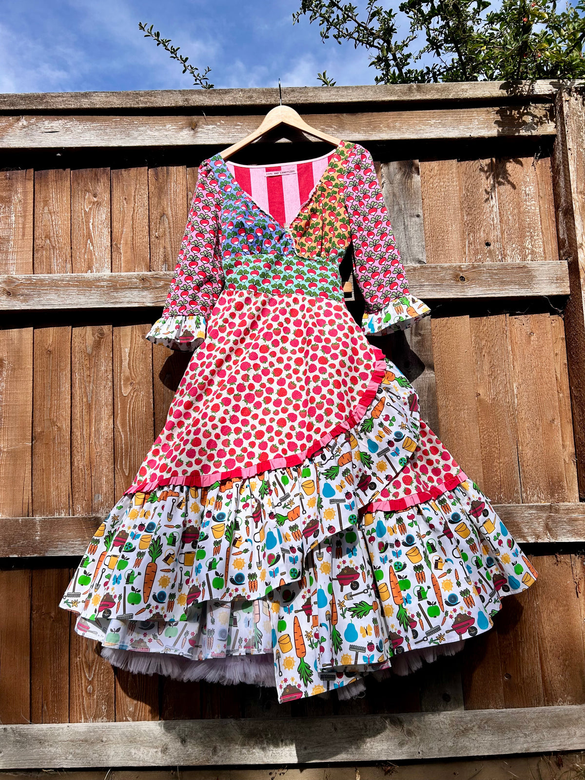 Ronnie wrap food dress - Size 12/14