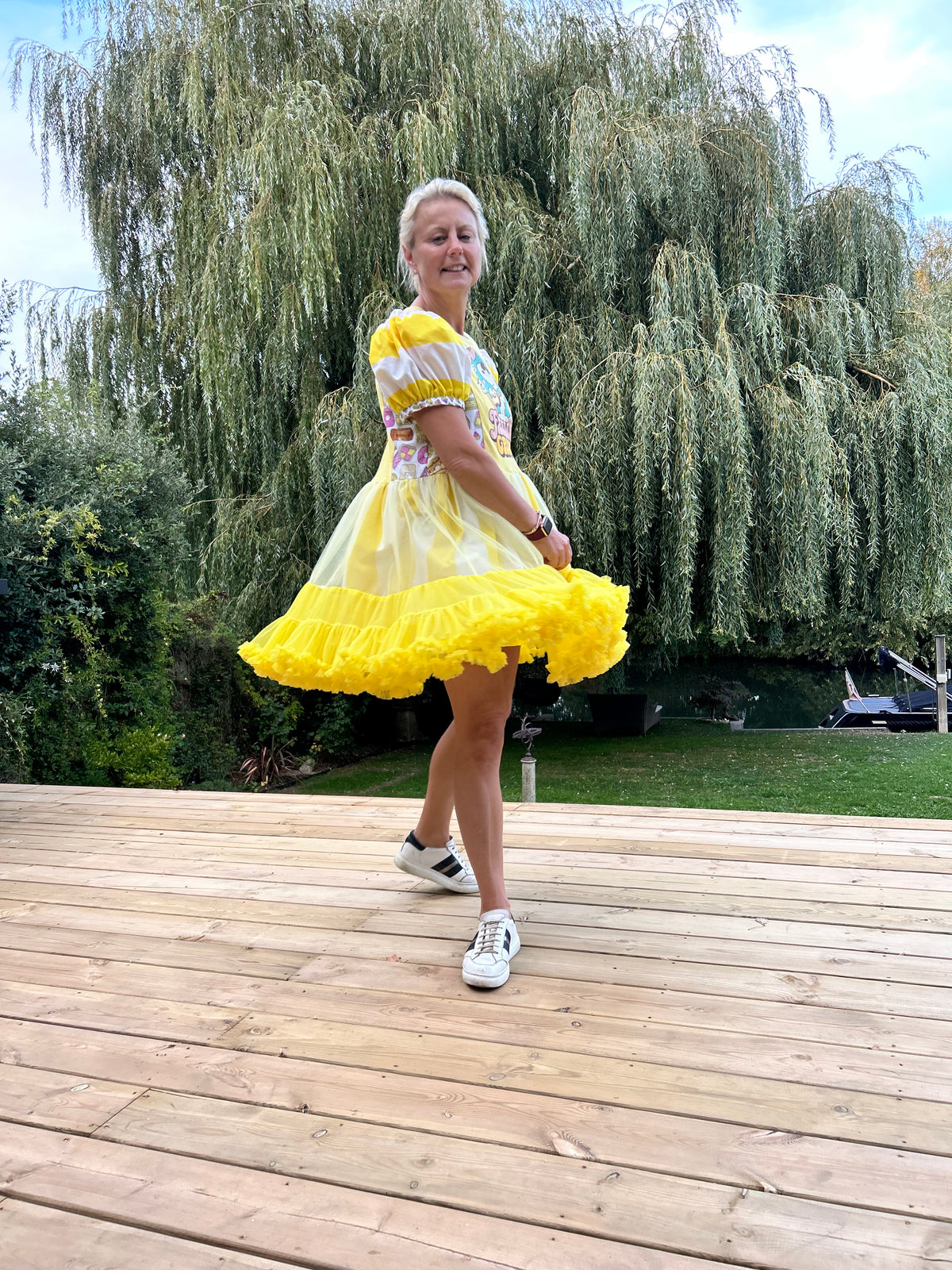 The yellow Floof dress - Size 10/12/14