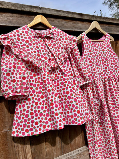 Raspberry Sindy blouse SIZE 12-14