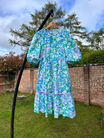 vintage floral dress SIZE 10/12