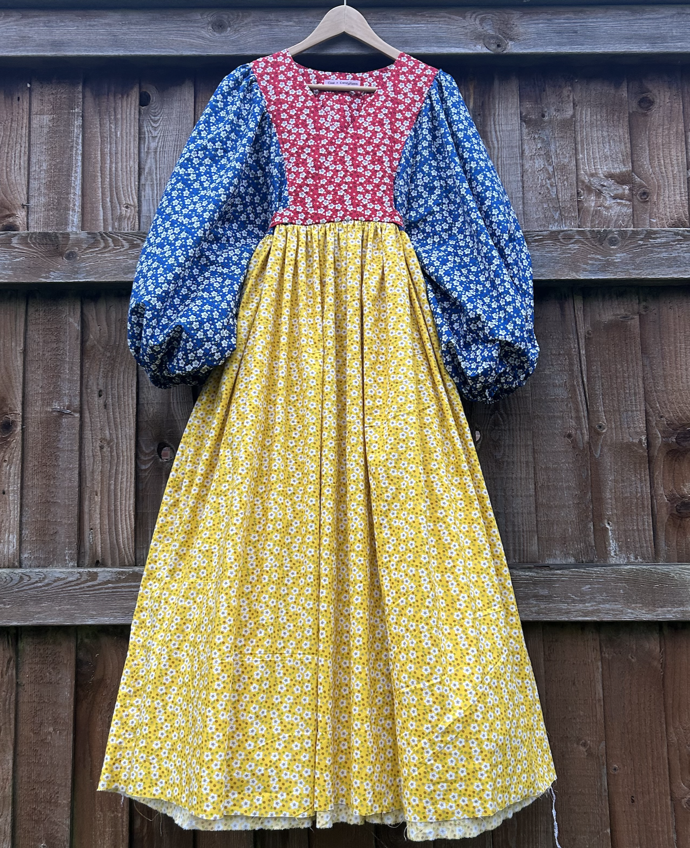 70s style Sandie Dress SIZE 10/12